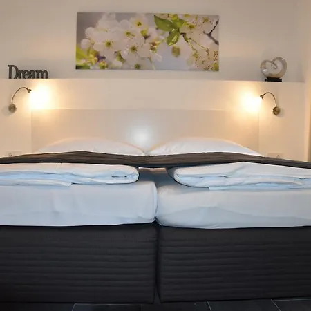 Marianne Saint Wolfgang